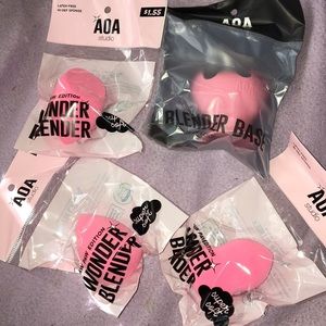Beauty blenders/ blender base